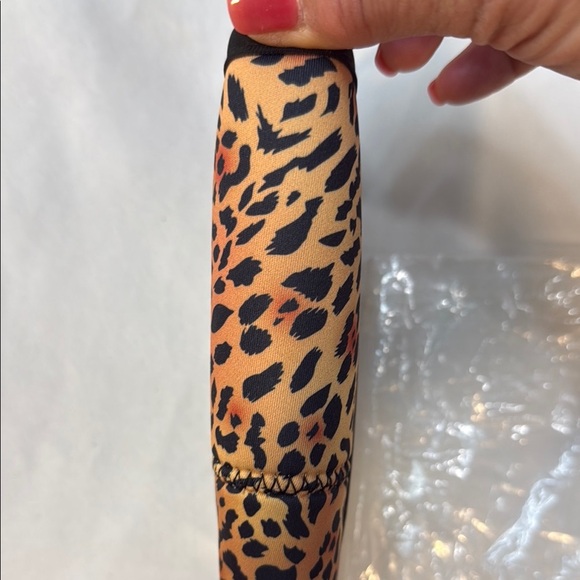 Java Sok Leopard Print Cold Beverage Sleeve, Large 30-32 oz cups, BNWT - Picture 4 of 8